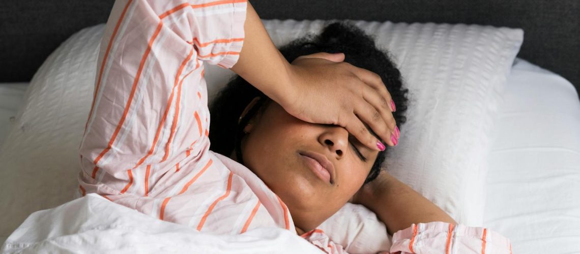 Comment le cycle menstruel influence la qualité du sommeil ?