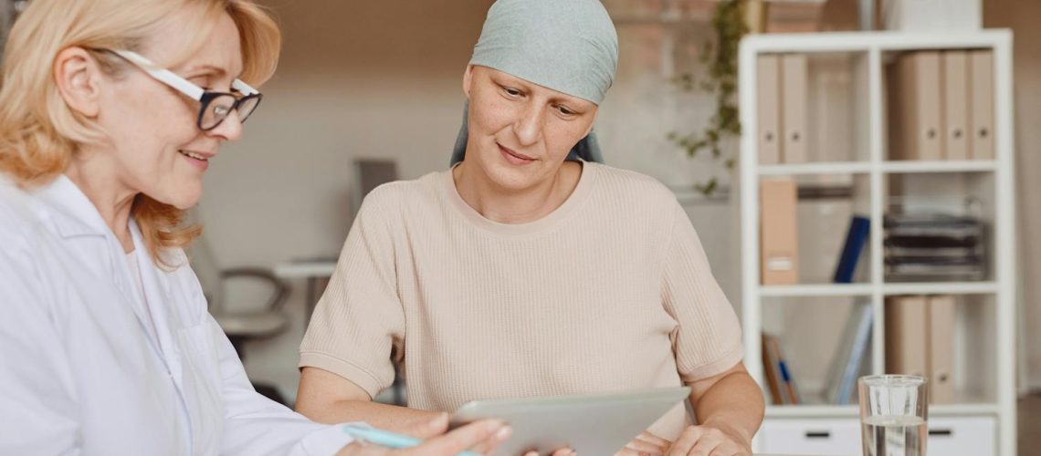 Cancer du sein : peut-on continuer à travailler pendant les traitements ? Cancer du sein : peut-on continuer à travailler pendant les traitements ?